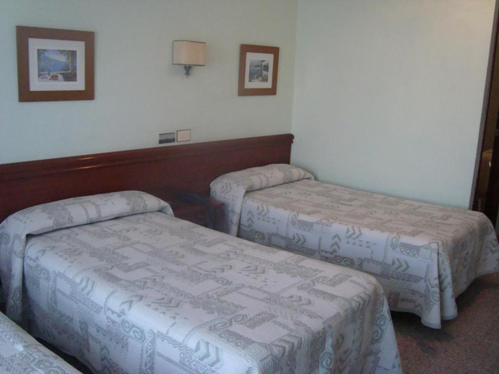 Avenida Gijon Centro Hotel Room photo